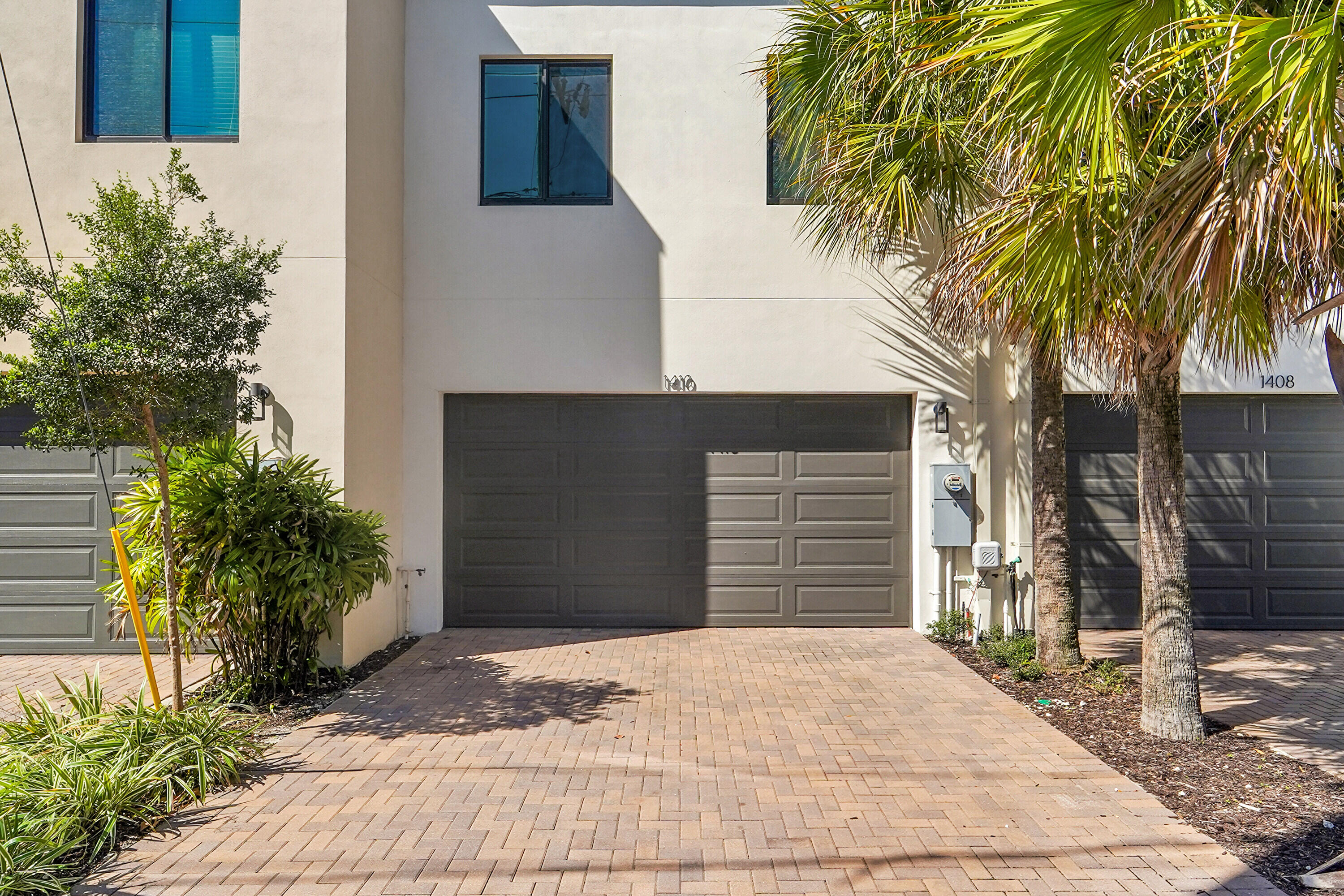 14 South Townhomes - Residential Lease