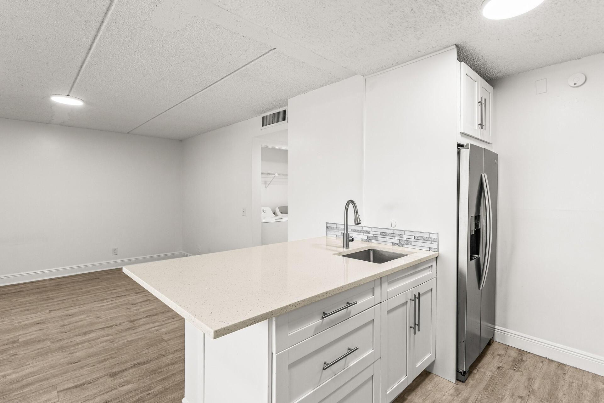 MEADOWS ON THE GREEN COND - Residential