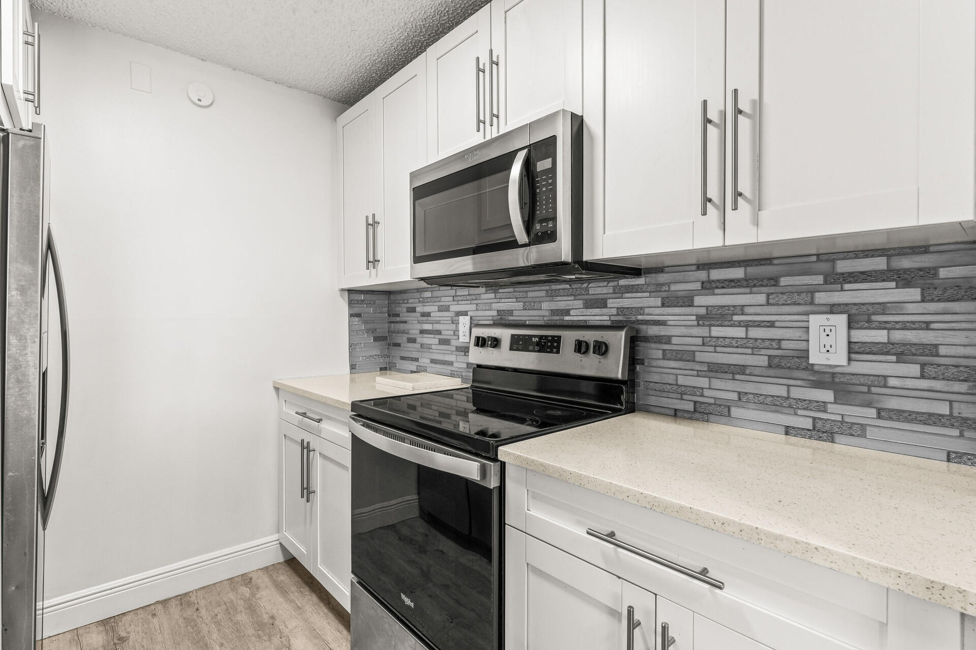 MEADOWS ON THE GREEN COND - Residential