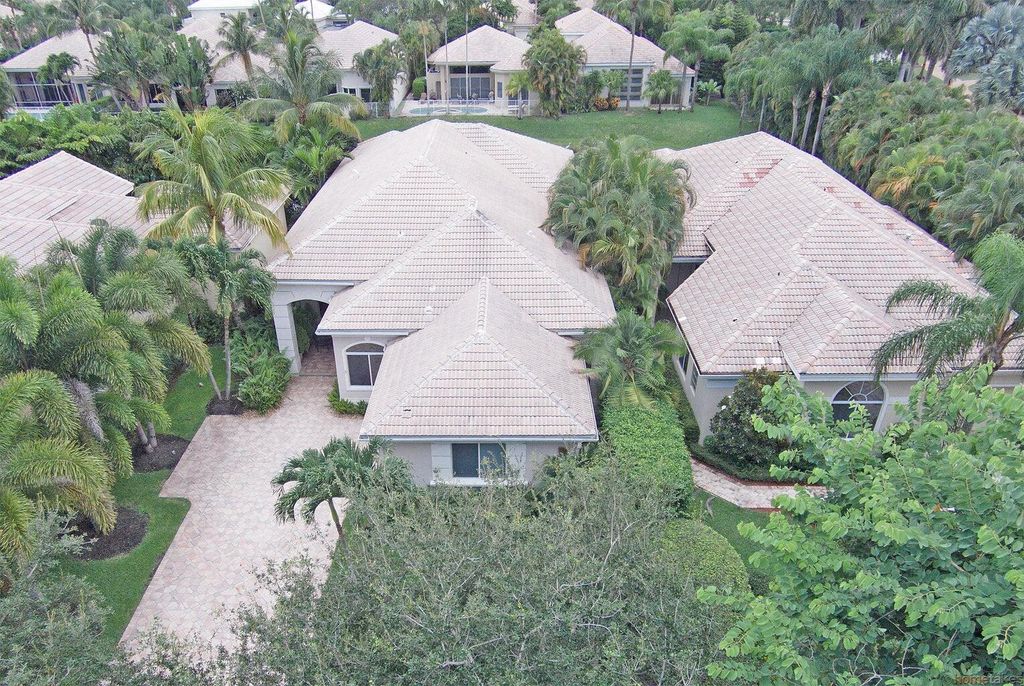 Photo of 7011 Islegrove Place, Boca Raton, FL 33433 (MLS # B26001753)