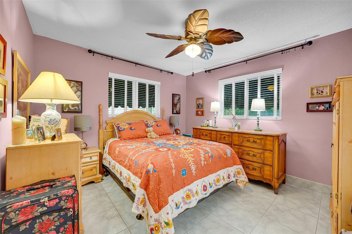 Mainlands - Residential