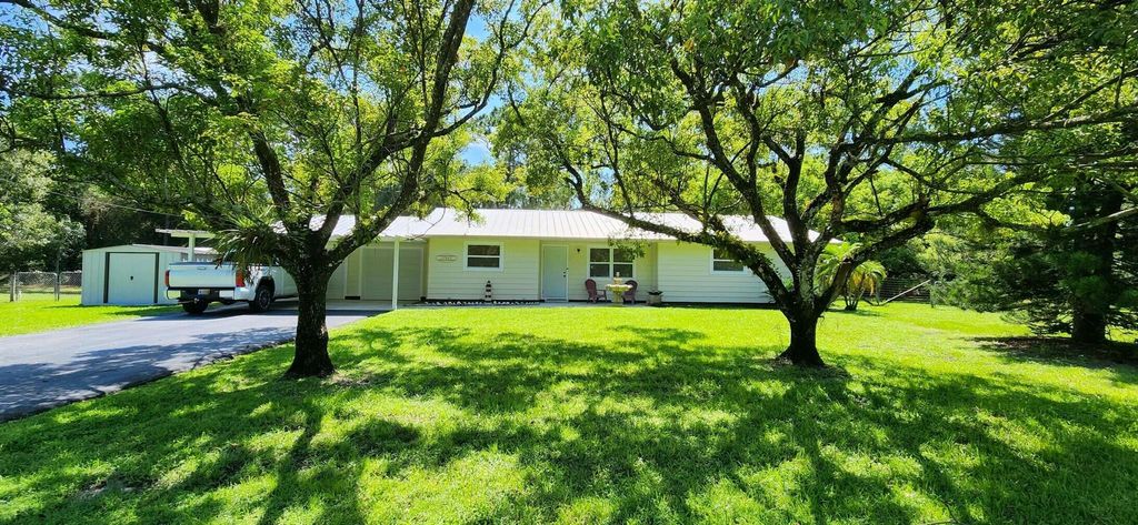 Photo of 17463 Alexander Run, Jupiter, FL 33478 (MLS # R10944294)