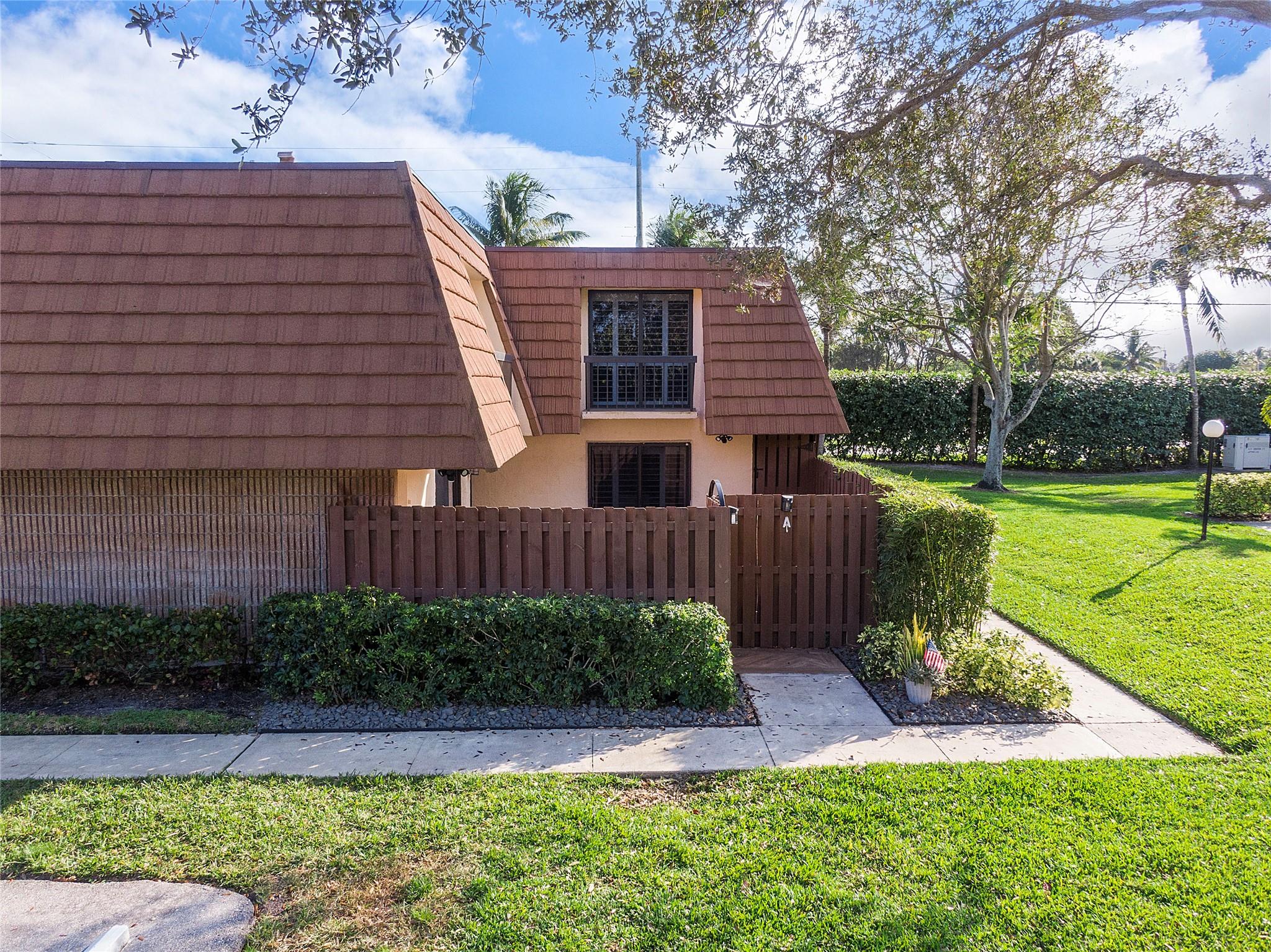 This is definitely not your ordinary Rental ! Totally renovated, 2 Bed 2.5 Bath Townhome with phenomenal Full Entertaining Patio is available for annual lease. AlL Impact Windows & Doors & Interior upgrades. The photos speak for themselves. This is quality workmanship. Live it up in Jupiter Plantation, A fabulous community centrally located in the heart of Jupiter offering a launch pad, day dock, tennis courts & heated pool with view of the Loxahatchee River. Close to all that Jupiter has to offer, situated near beaches, shopping, dining & so much more. Reach out now to schedule !