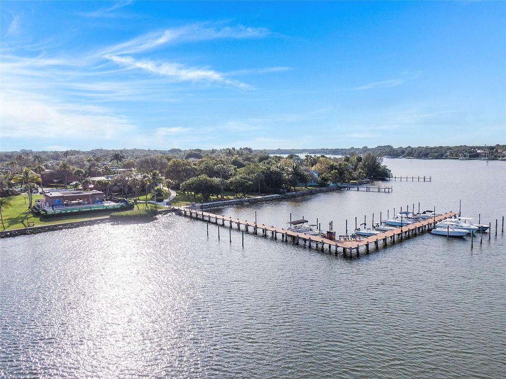 Photo of 825 Center St #4 A, Jupiter, FL 33458 (MLS # F10525593)