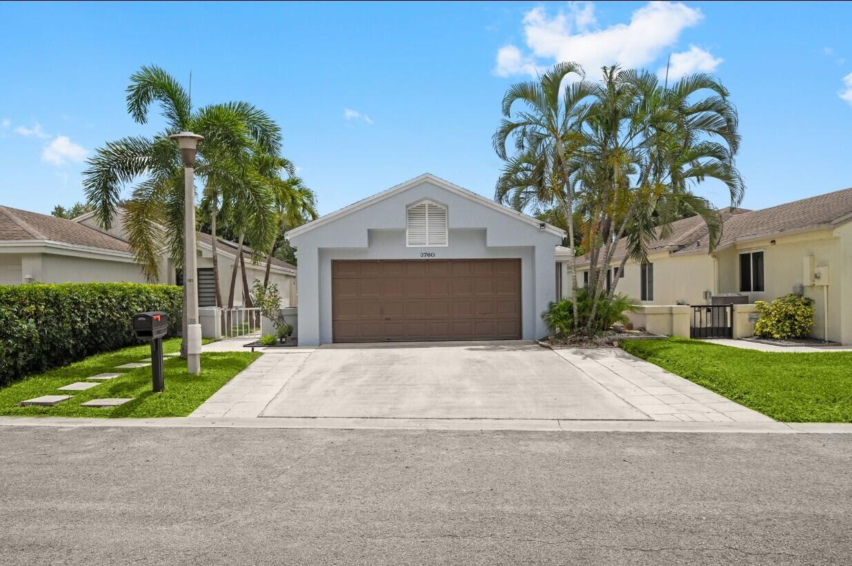 LAKEVIEW HOMES - Residential