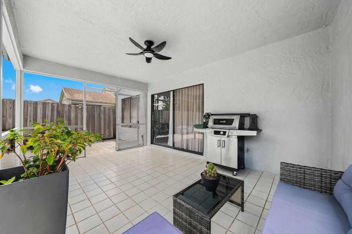 LAKEVIEW HOMES - Residential