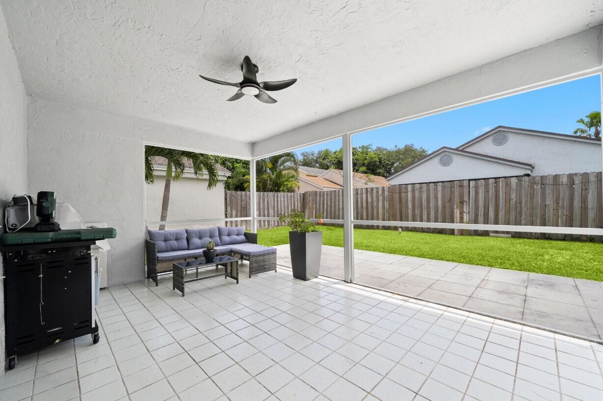 LAKEVIEW HOMES - Residential