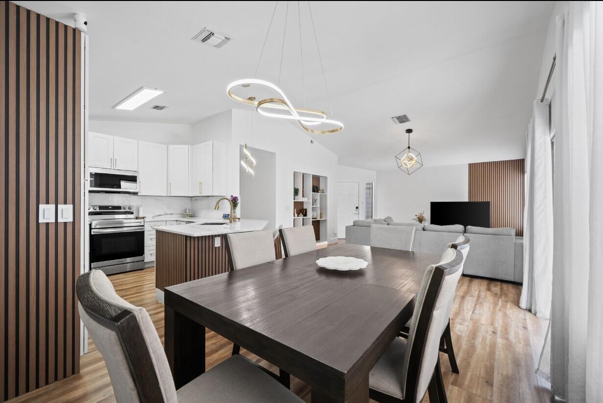 LAKEVIEW HOMES - Residential