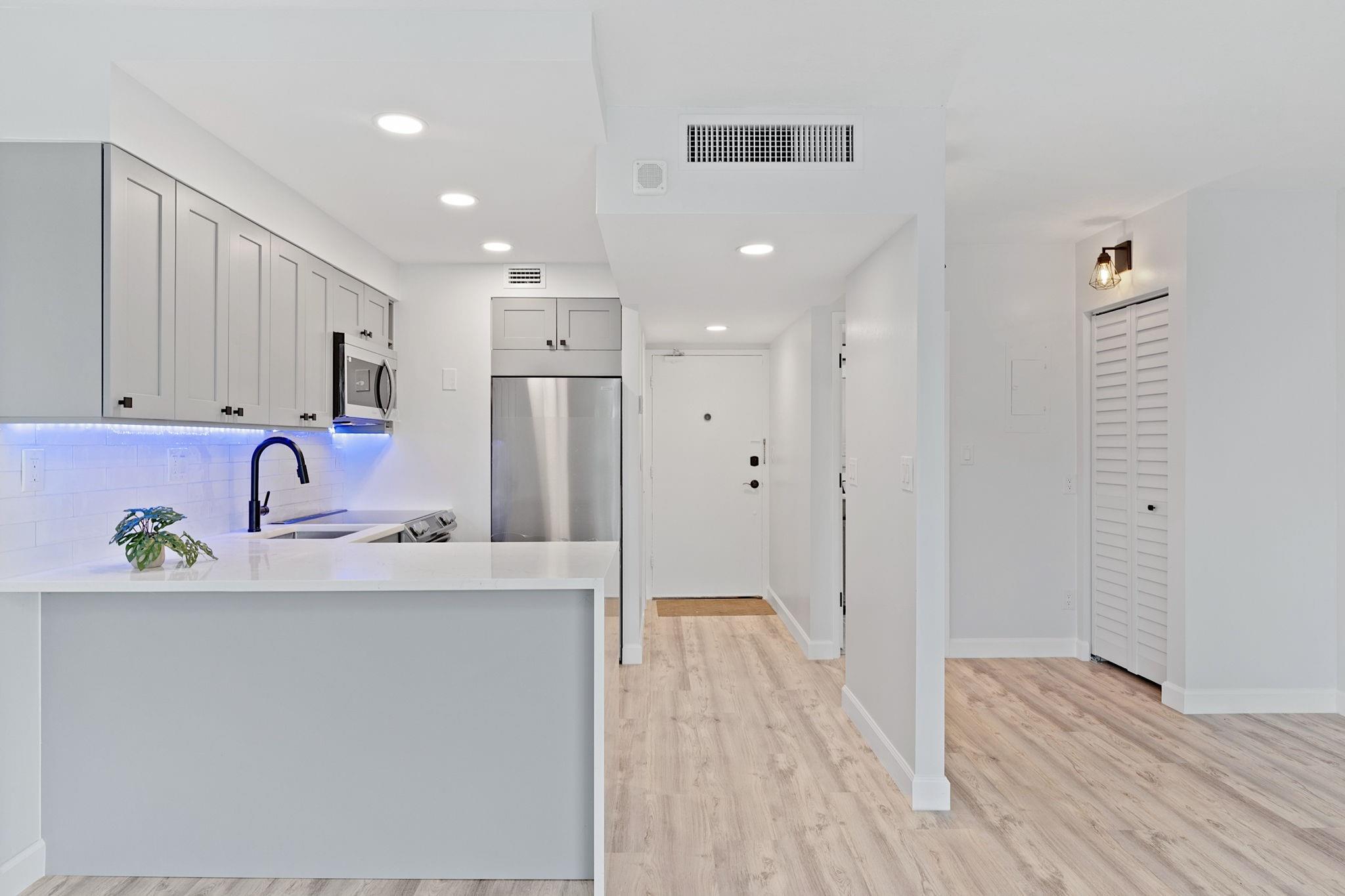 Lauderdale Tower Condo - Residential Lease