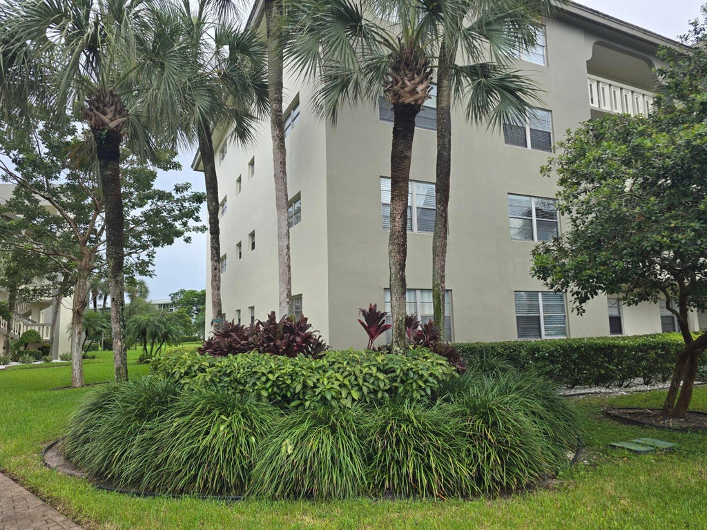 Photo of 2901 Victoria Circle #A1, Coconut Creek, FL 33066 (MLS # B26080728)