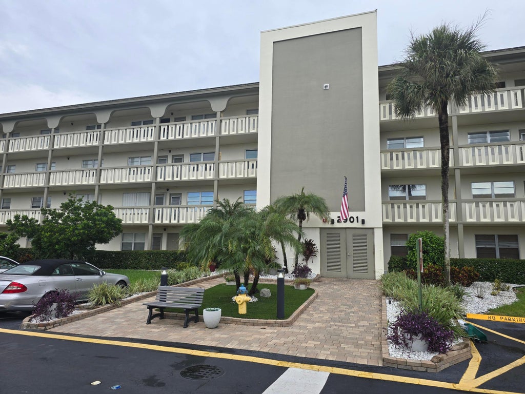 Photo of 2901 Victoria Circle #A1, Coconut Creek, FL 33066 (MLS # B26080728)