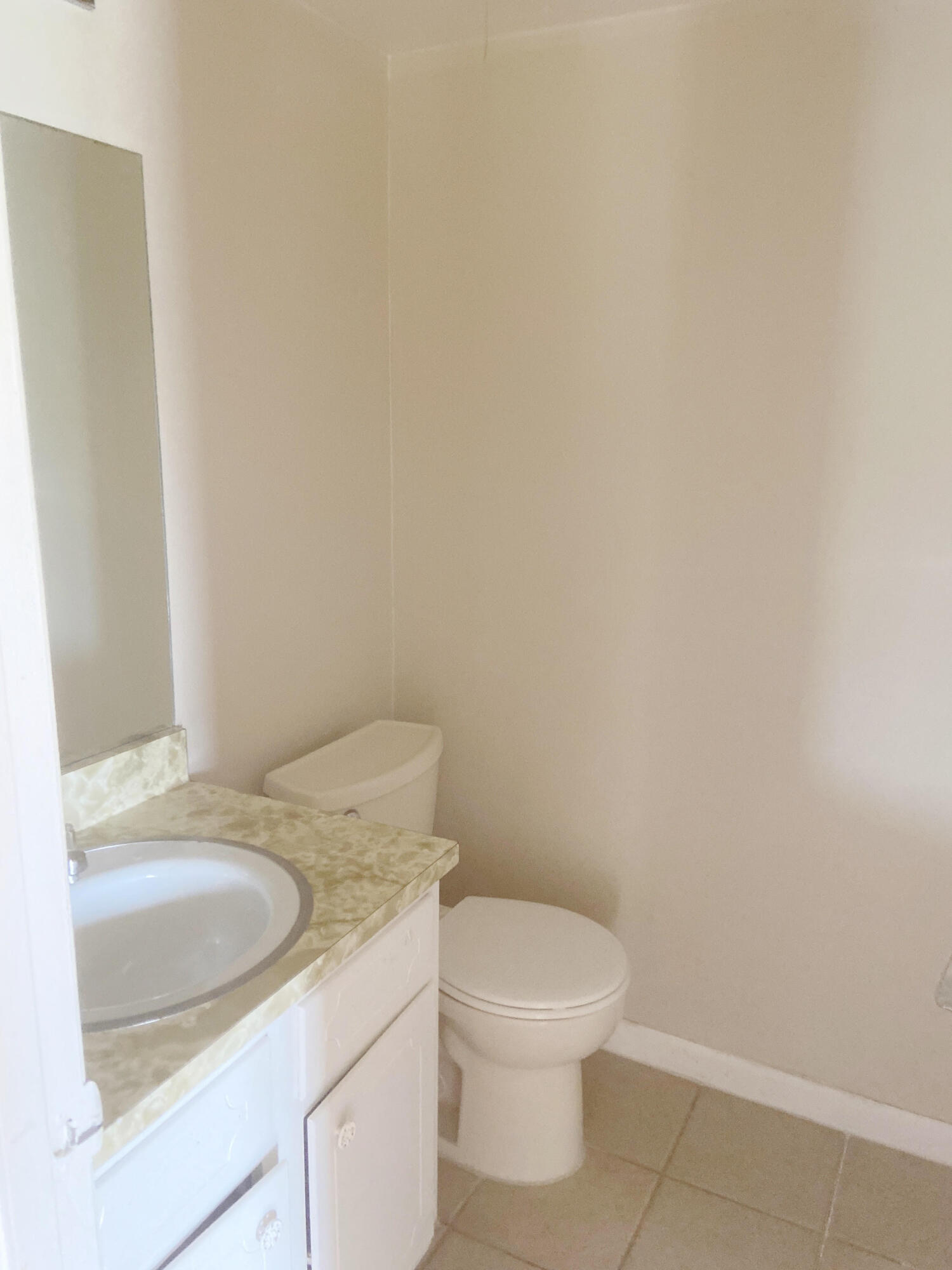 ISLAND HOUSE CONDOMINIUM - Residential