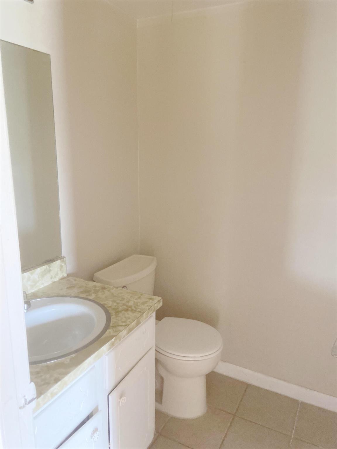 ISLAND HOUSE CONDOMINIUM - Residential