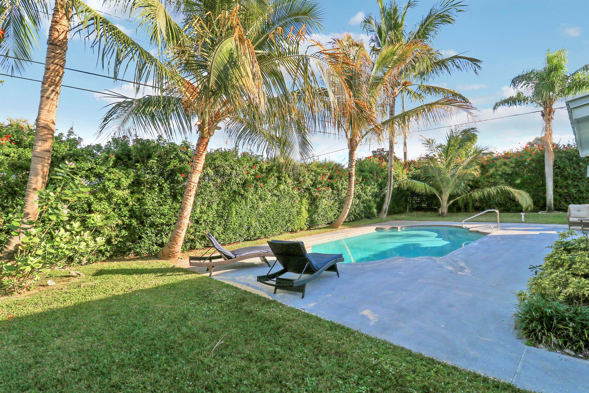 Village of North Palm Bea - Residential