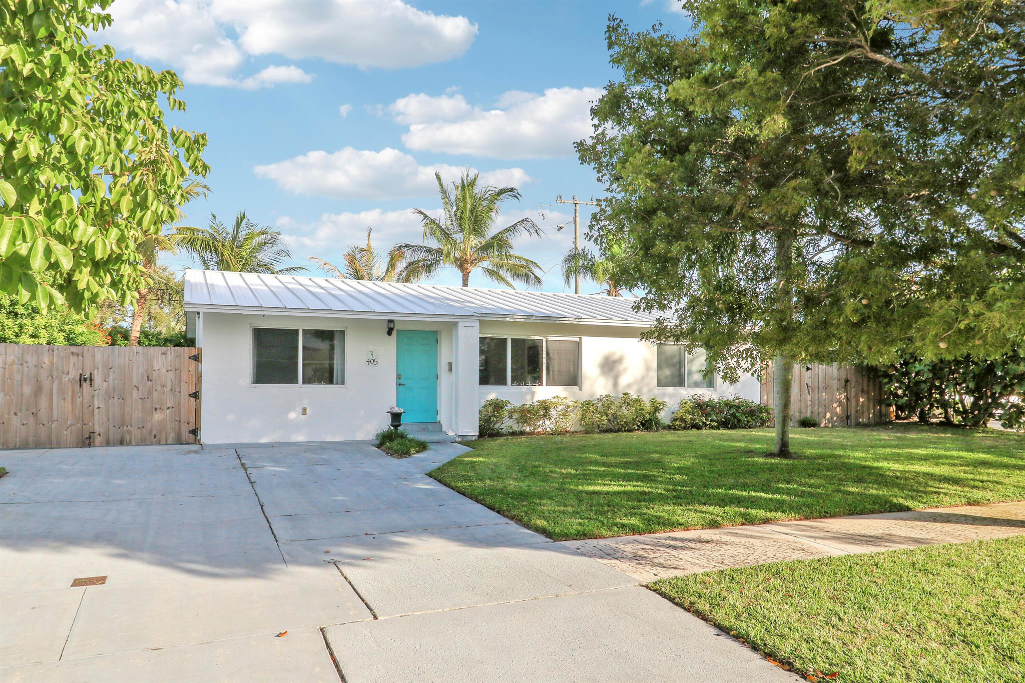 Village of North Palm Bea - Residential