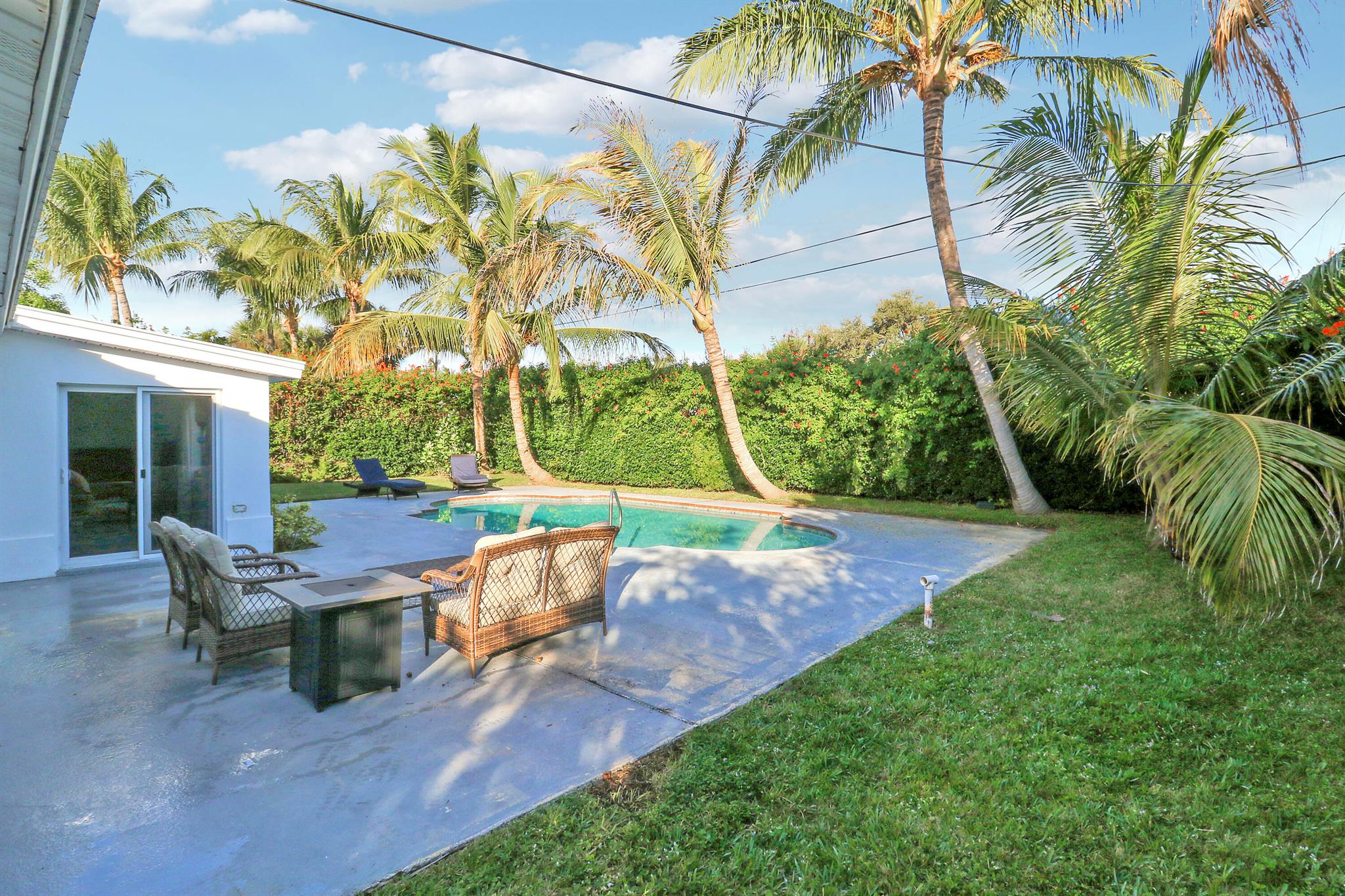 Village of North Palm Bea - Residential