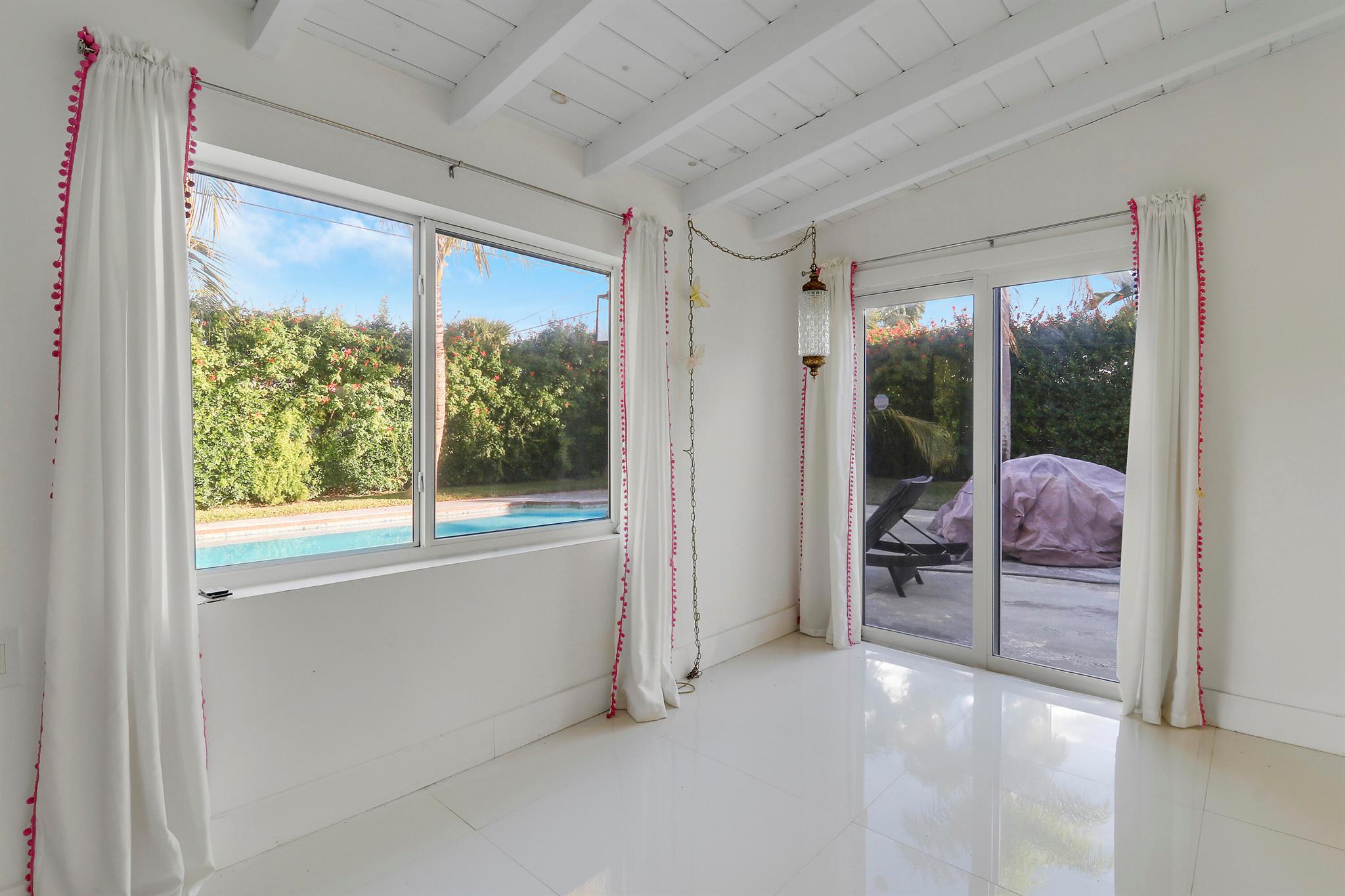 Village of North Palm Bea - Residential