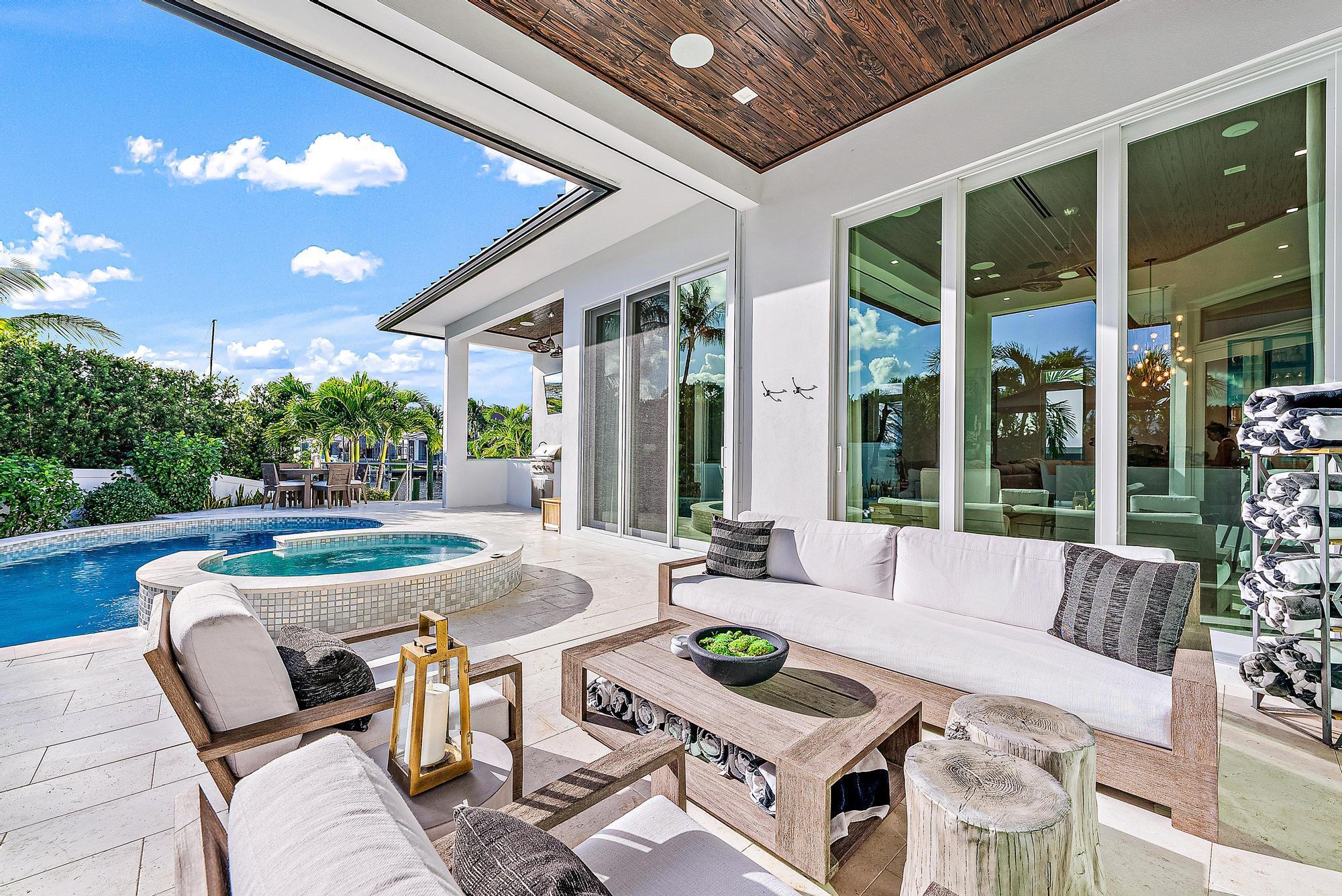 NORTH PALM BEACH VILLAGE - Residential