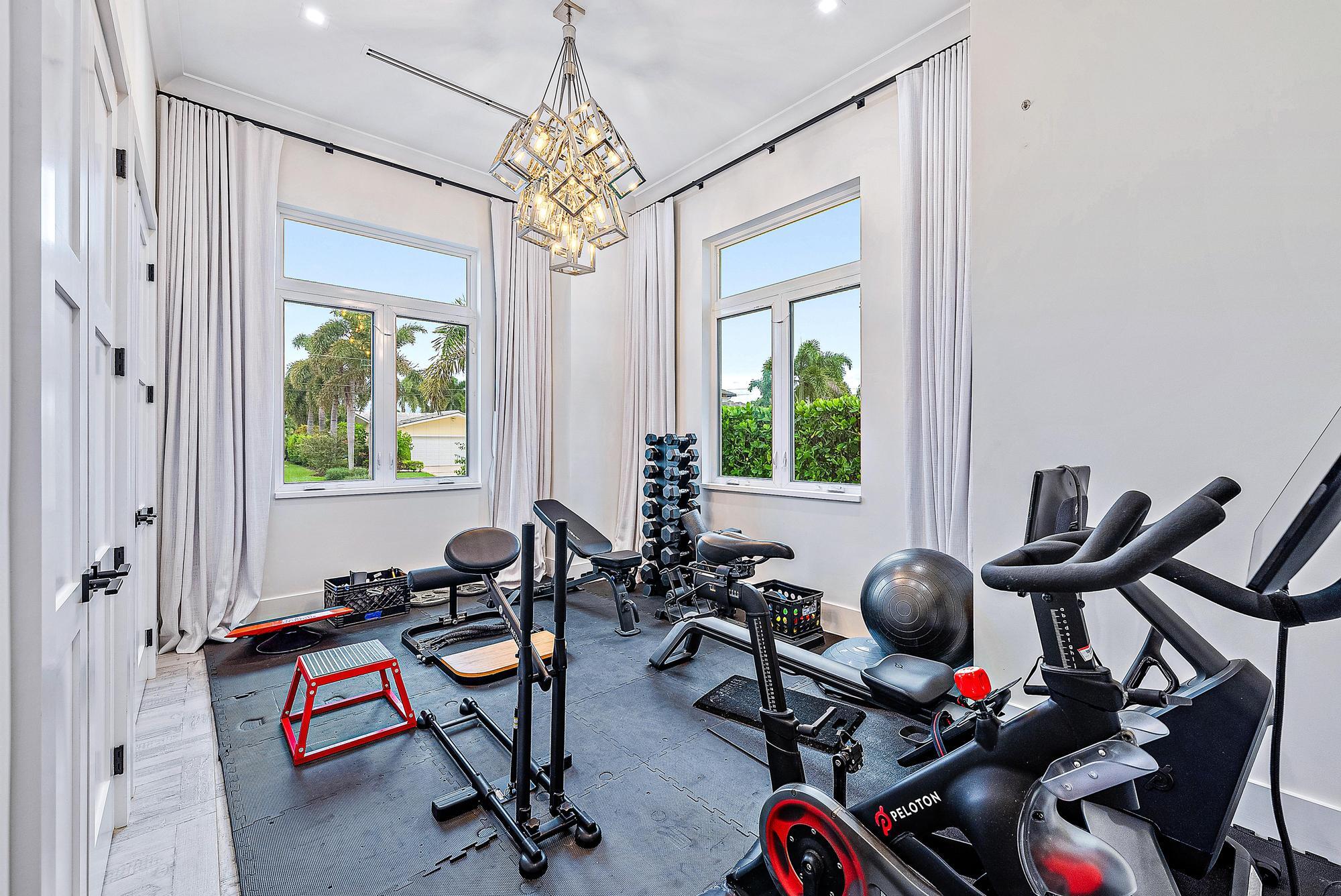 NORTH PALM BEACH VILLAGE OF PL 6 IN PB 26 PGS 10 T - Residential