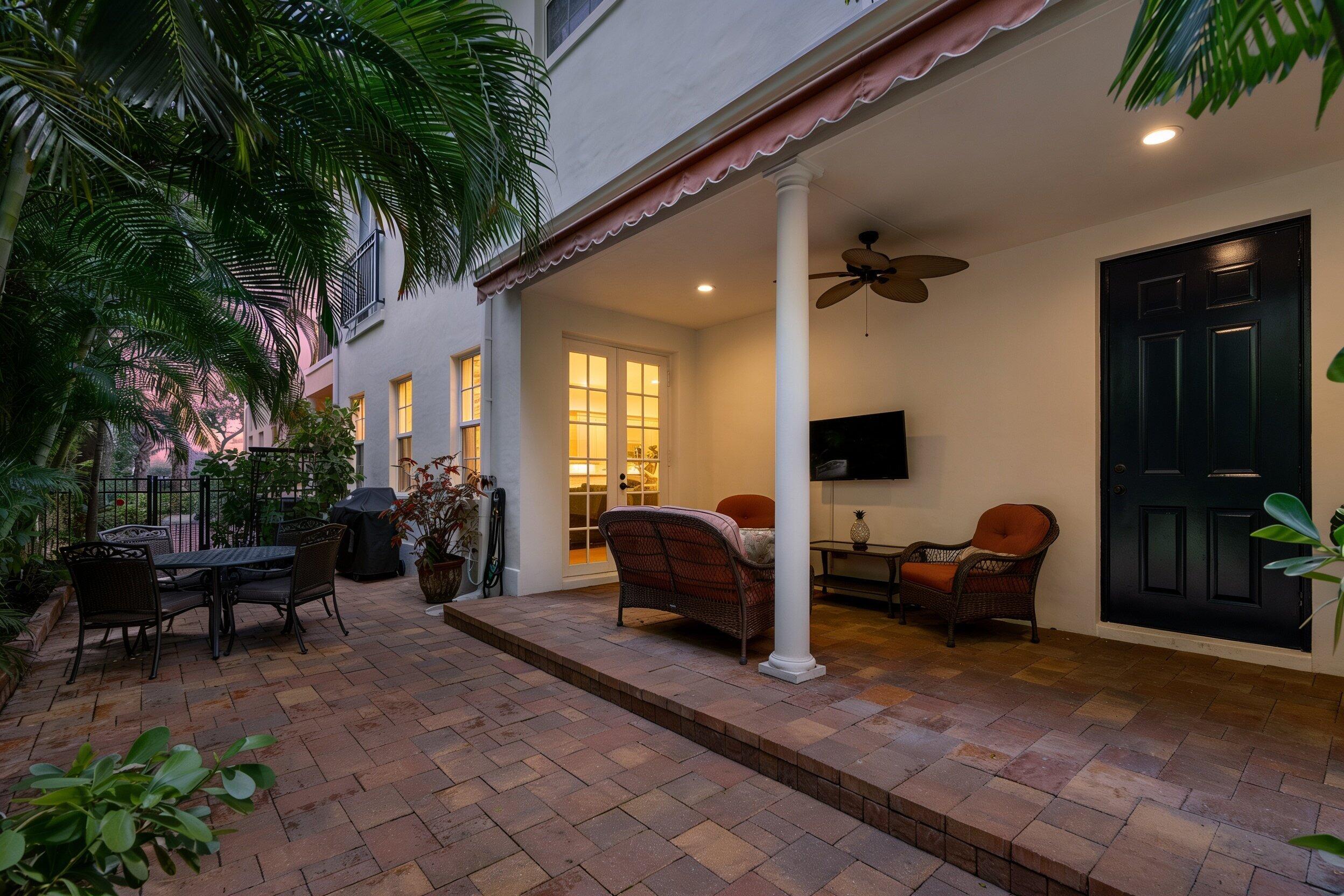 1057 E HERITAGE CLUB Circle