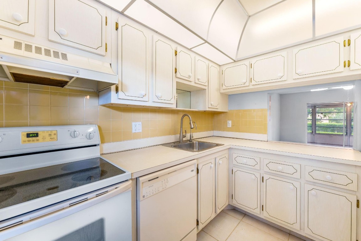 Oriole Gardens Three - Residential