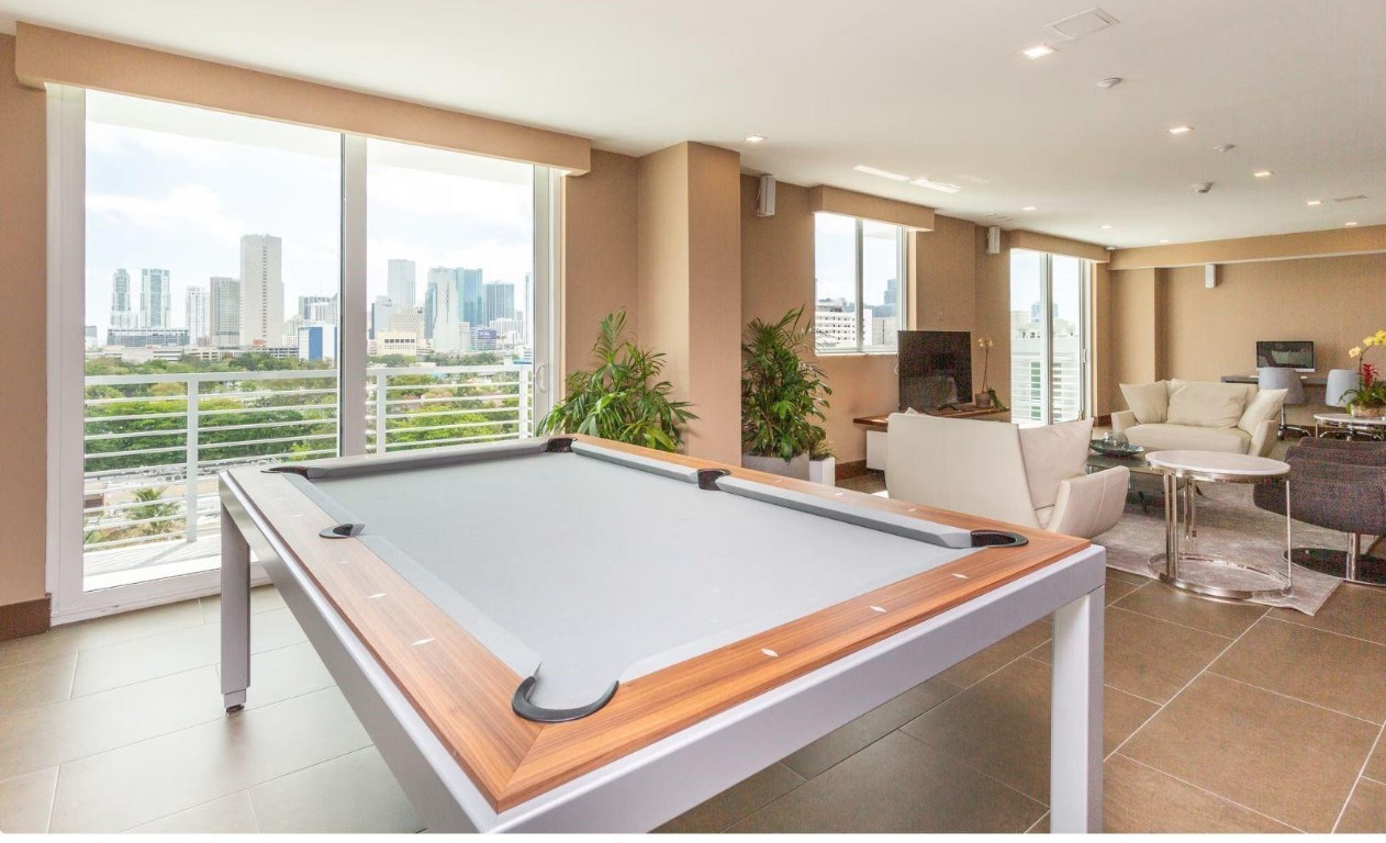 BRICKELL WEST - Residential Lease