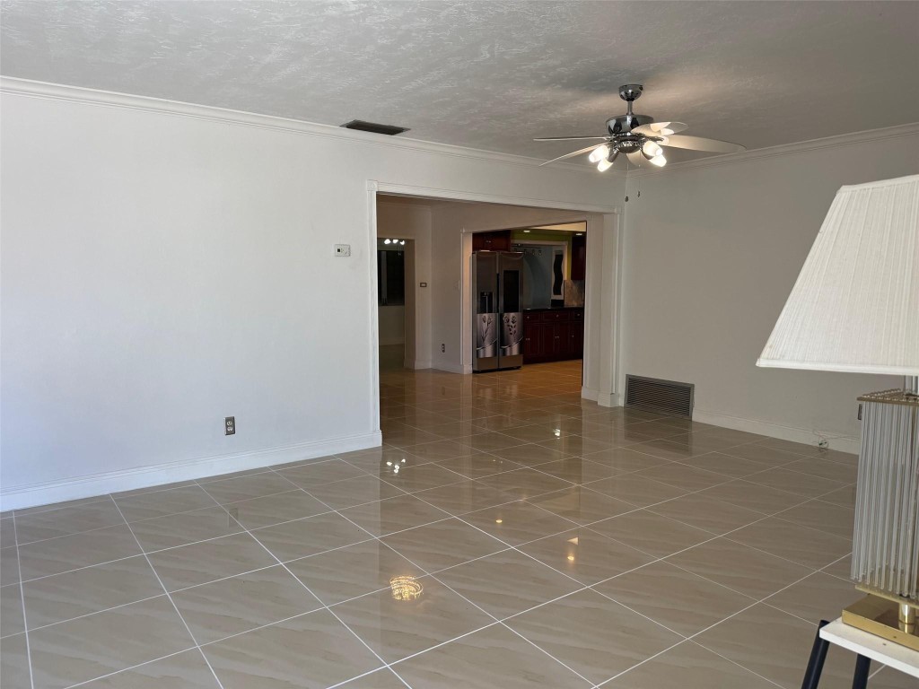 2070 NW 84th Terrace