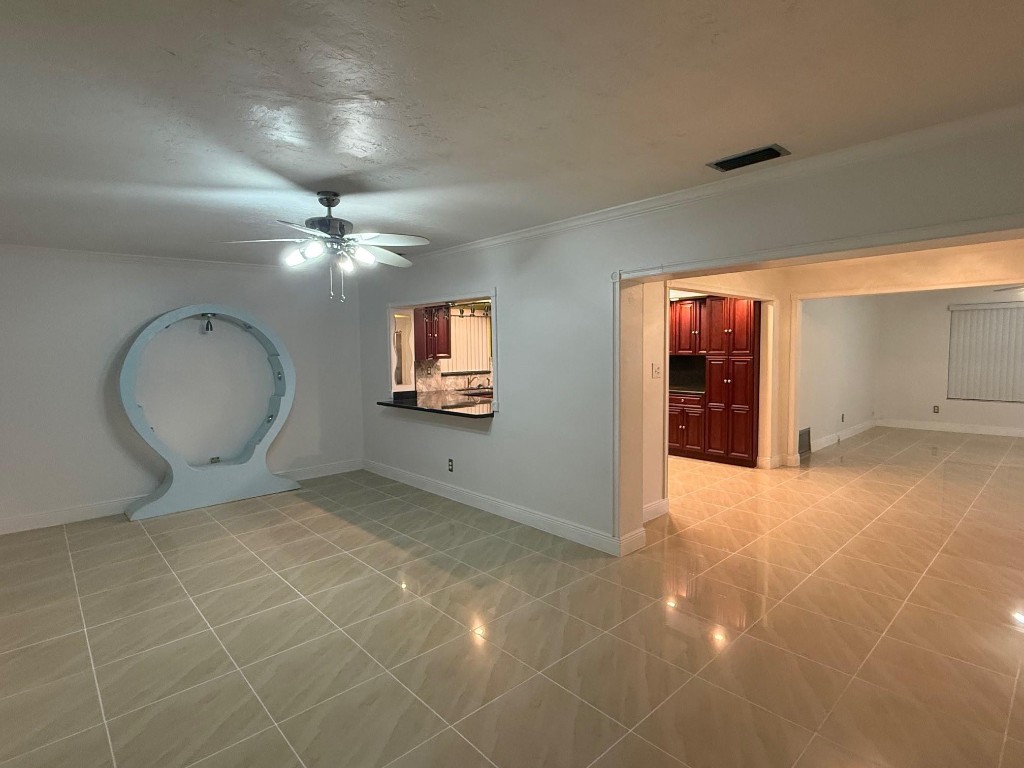 PASADENA LAKES - Residential