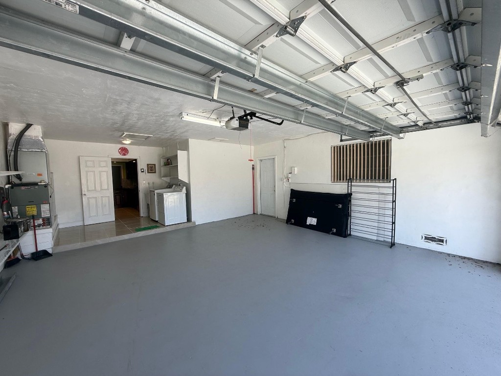 PASADENA LAKES - Residential