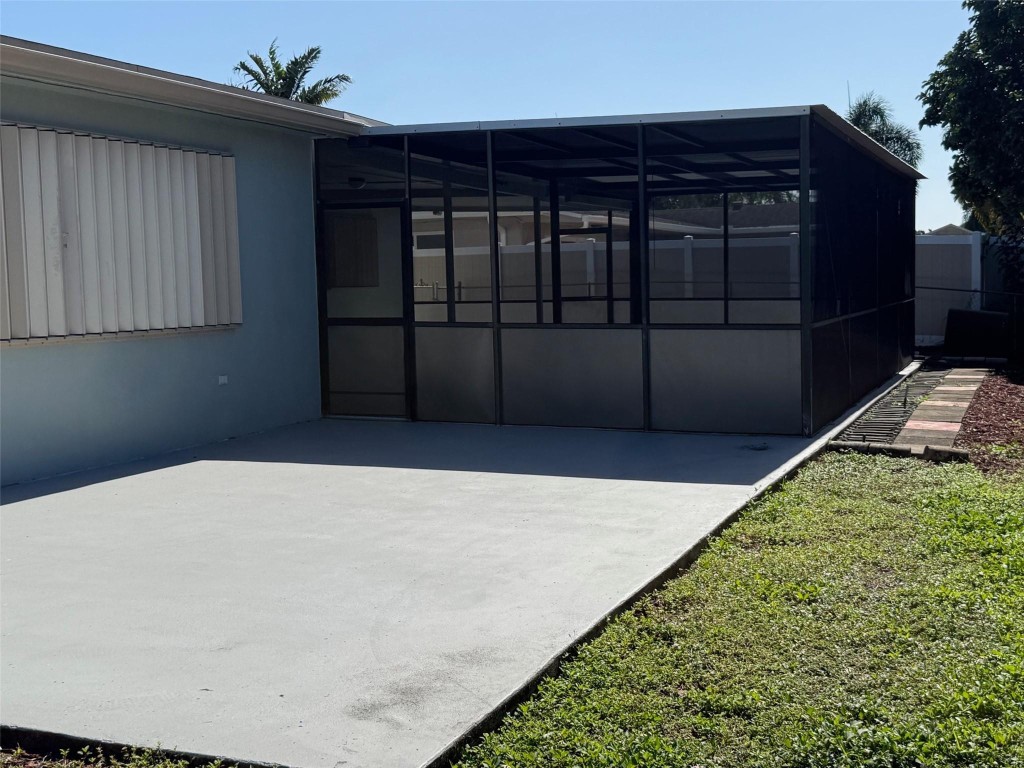 PASADENA LAKES - Residential