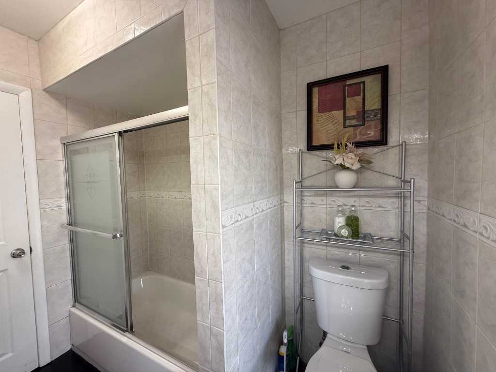 PASADENA LAKES - Residential