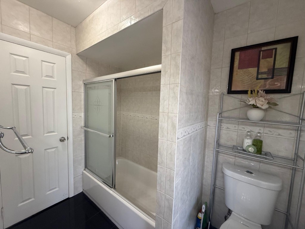 PASADENA LAKES - Residential