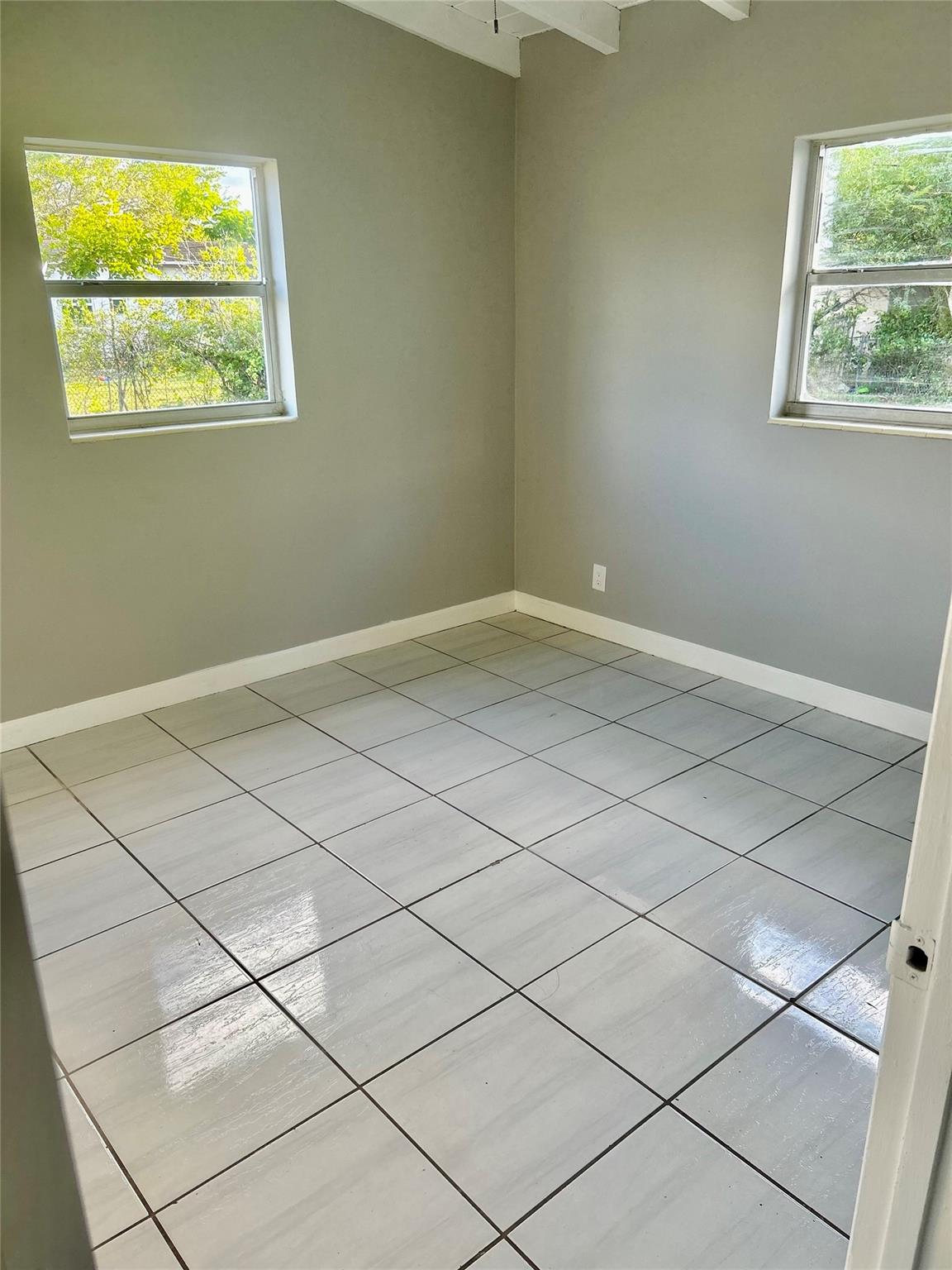Lauderdale Manors Amd - Residential