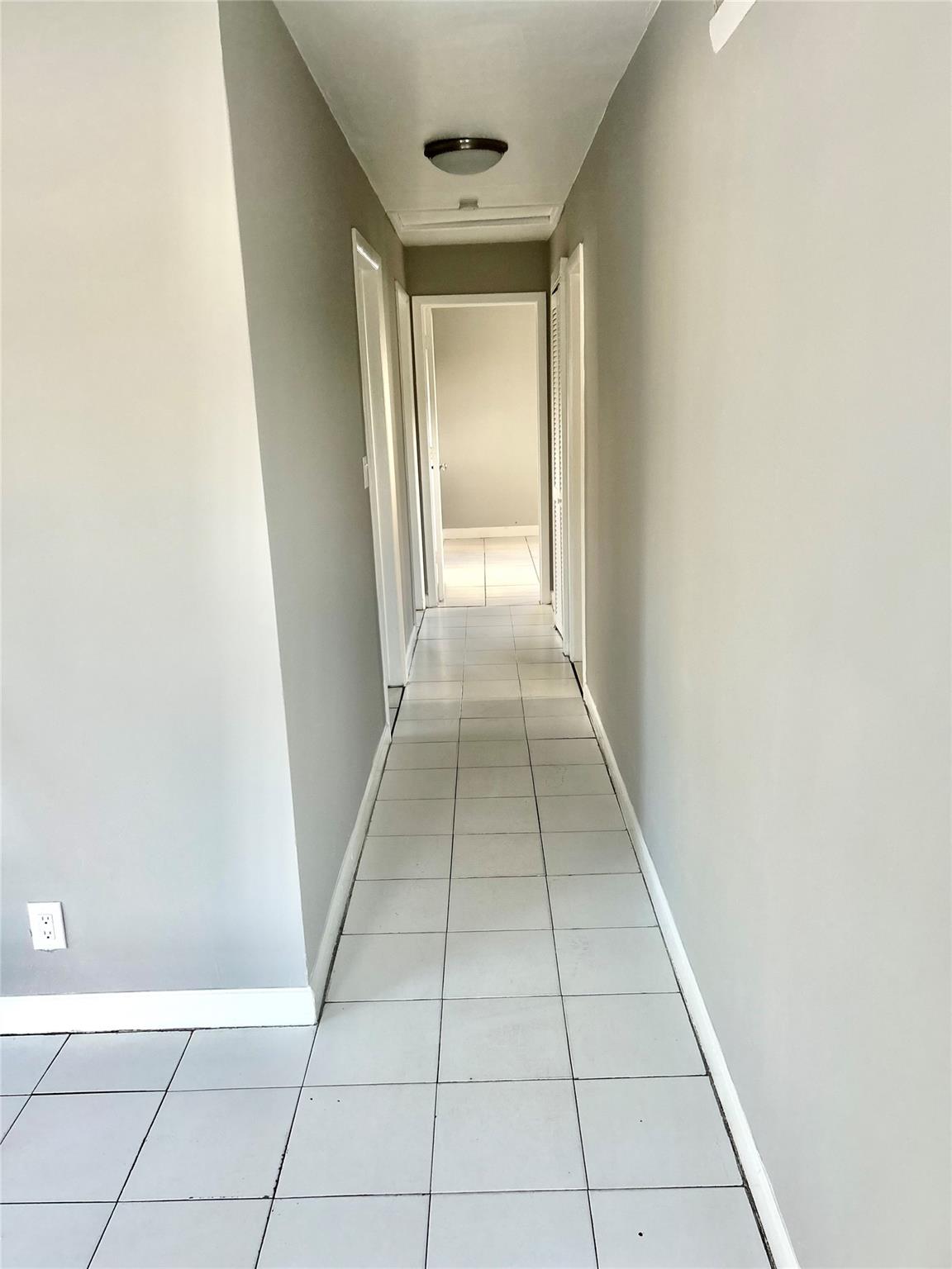 Lauderdale Manors Amd - Residential
