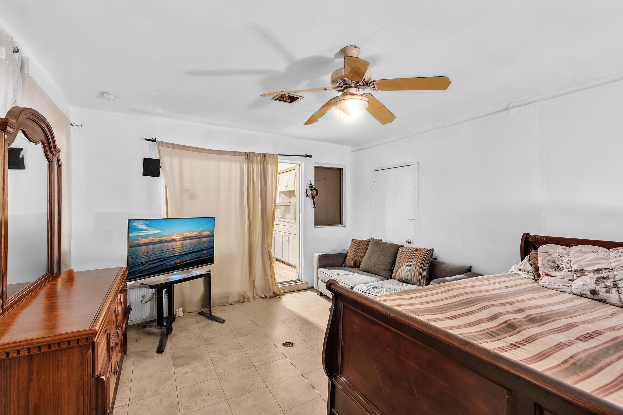 Lauderdale Lakes North Ga - Residential