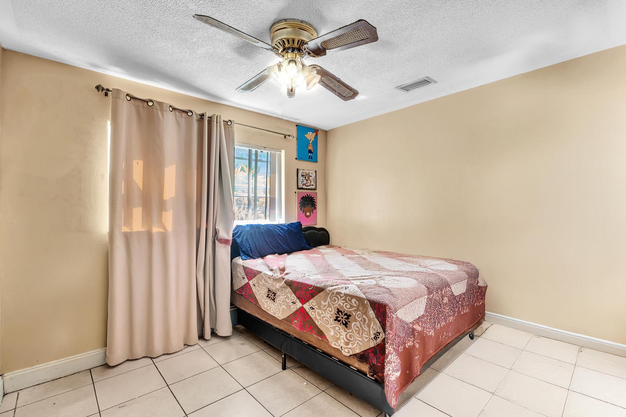 Lauderdale Lakes North Ga - Residential