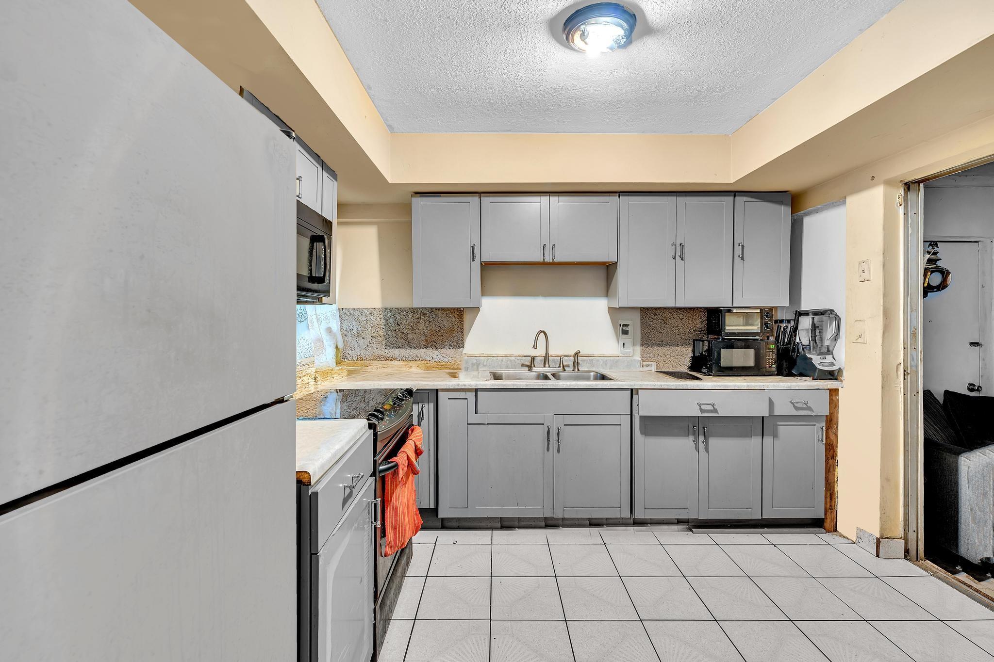 Lauderdale Lakes North Ga - Residential