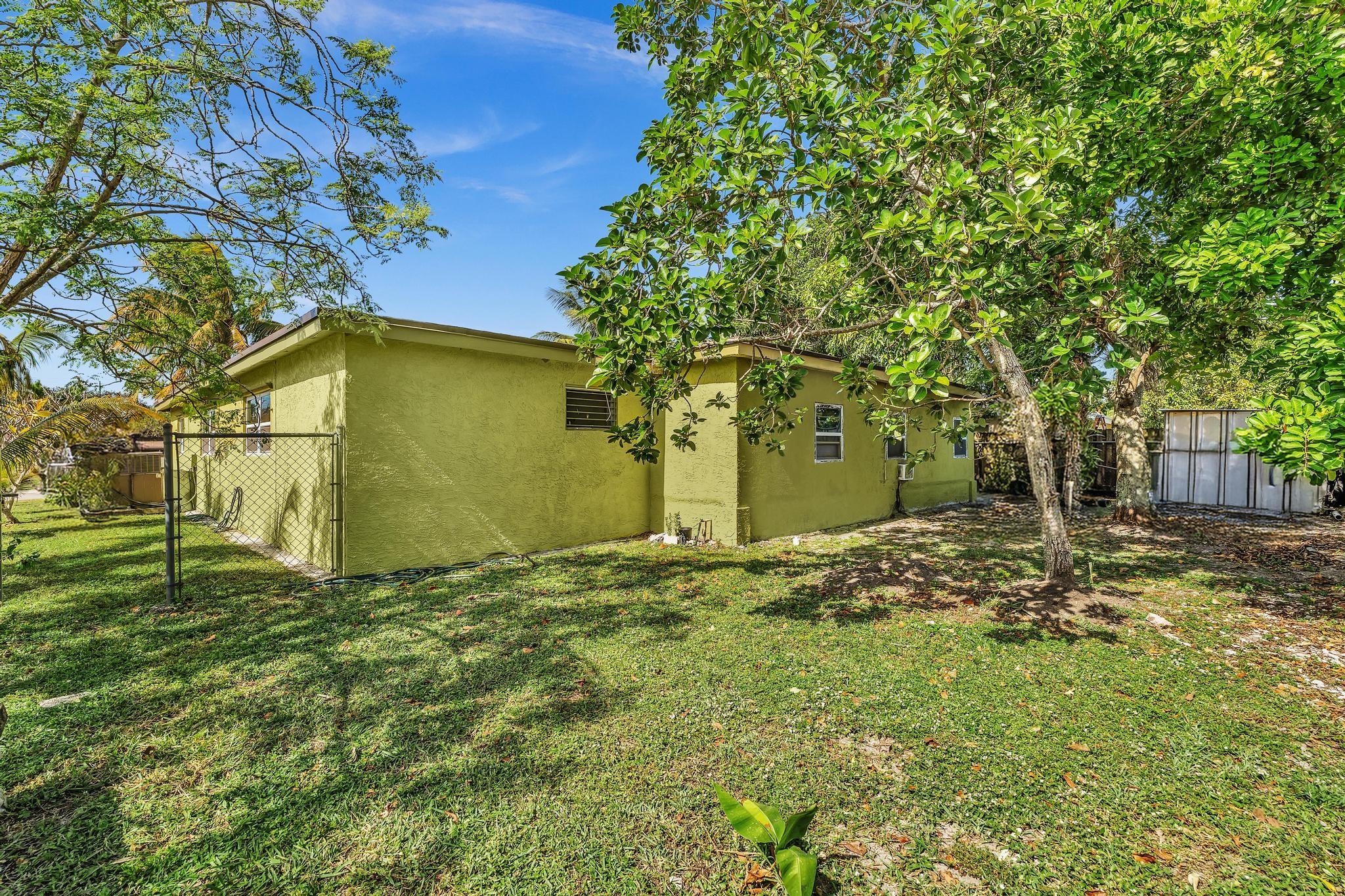 Lauderdale Lakes North Ga - Residential