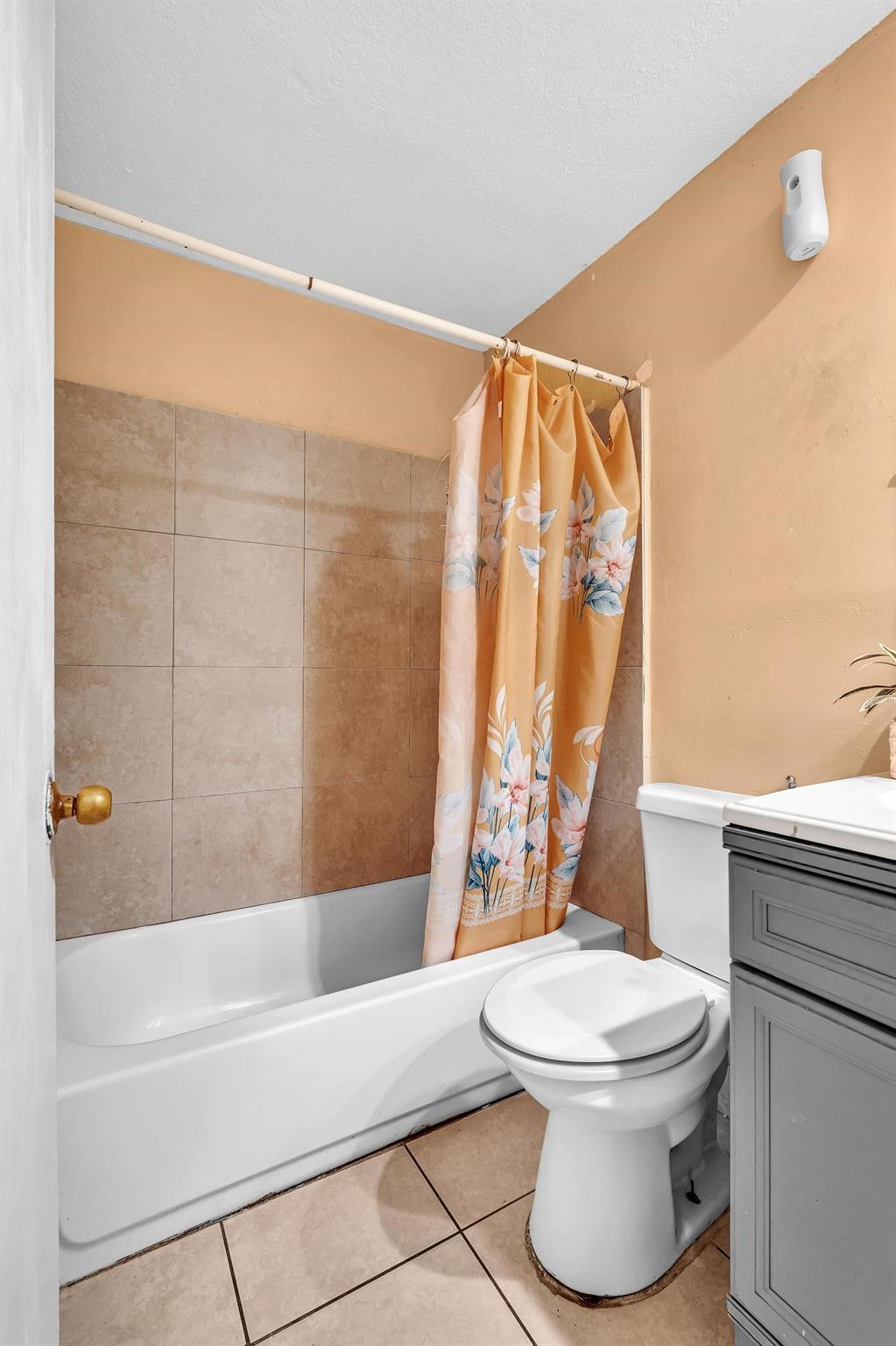 Lauderdale Lakes North Ga - Residential