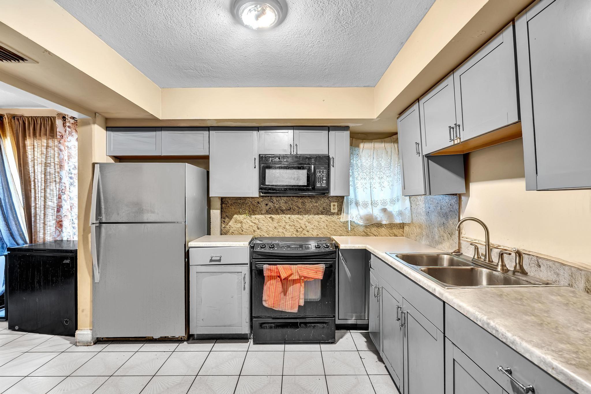 Lauderdale Lakes North Ga - Residential