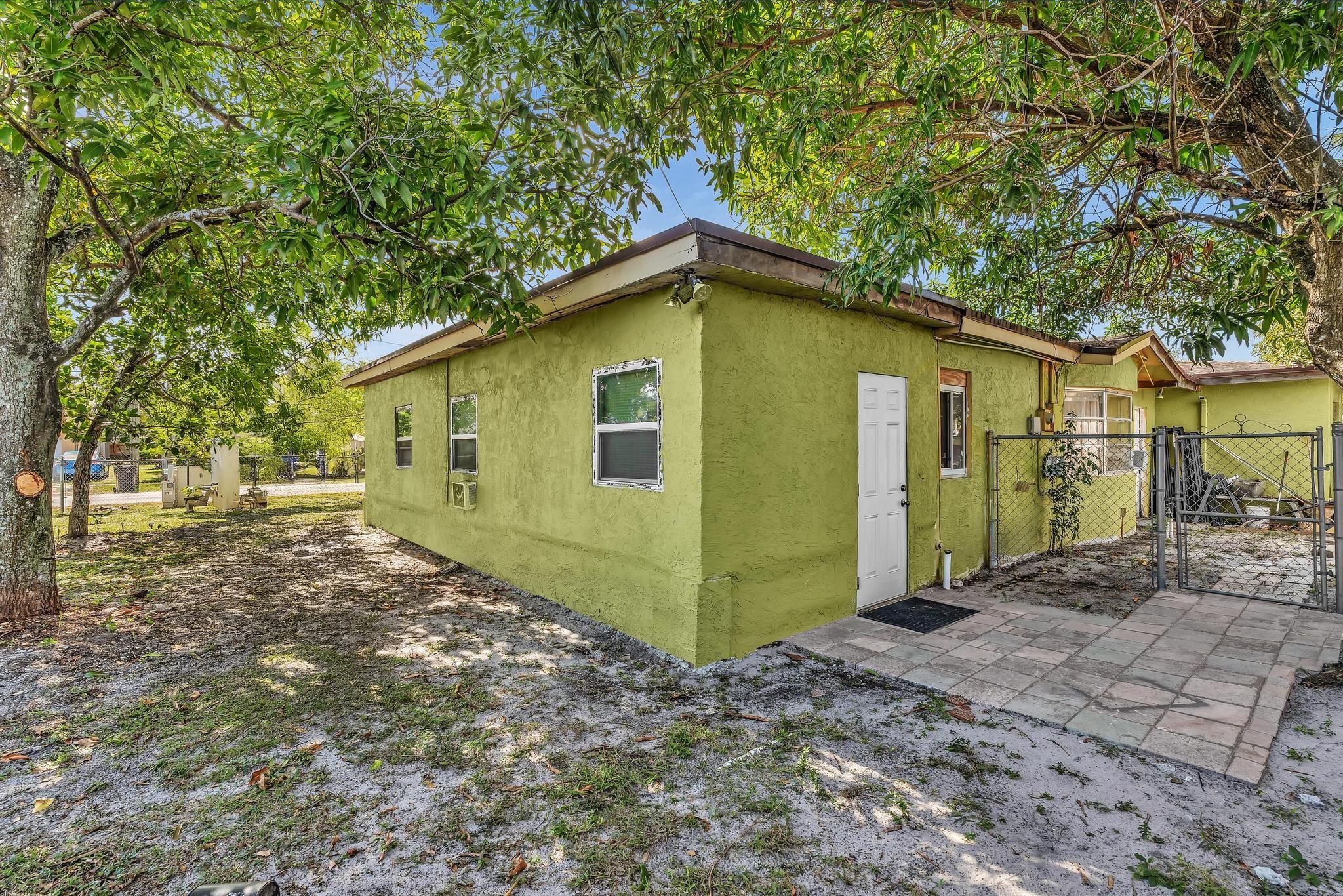 Lauderdale Lakes North Ga - Residential