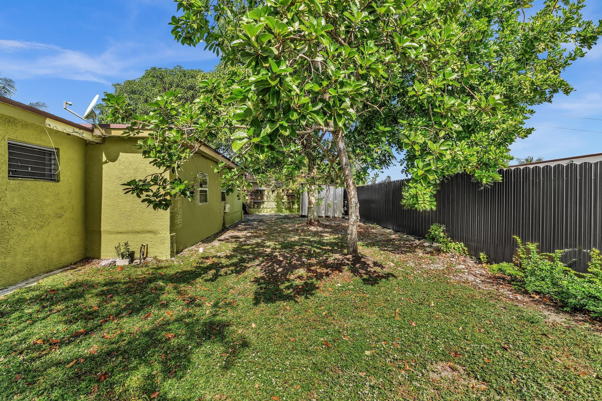 Lauderdale Lakes North Ga - Residential