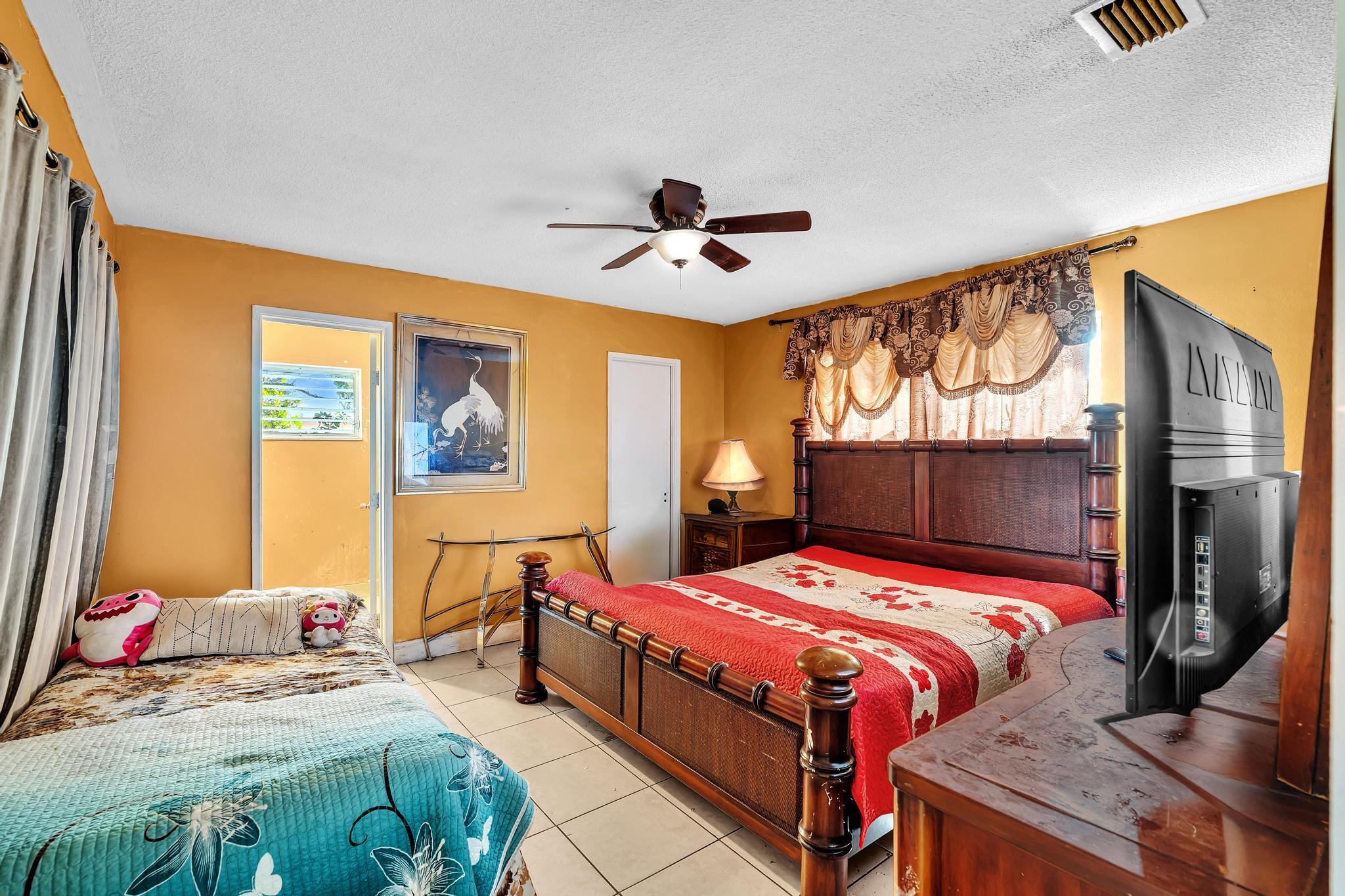 Lauderdale Lakes North Ga - Residential