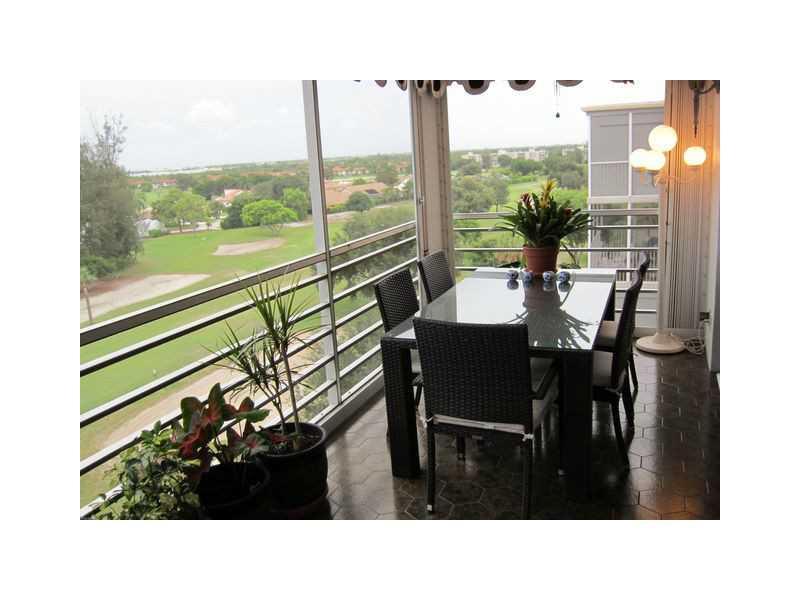 Boca Teeca - Residential