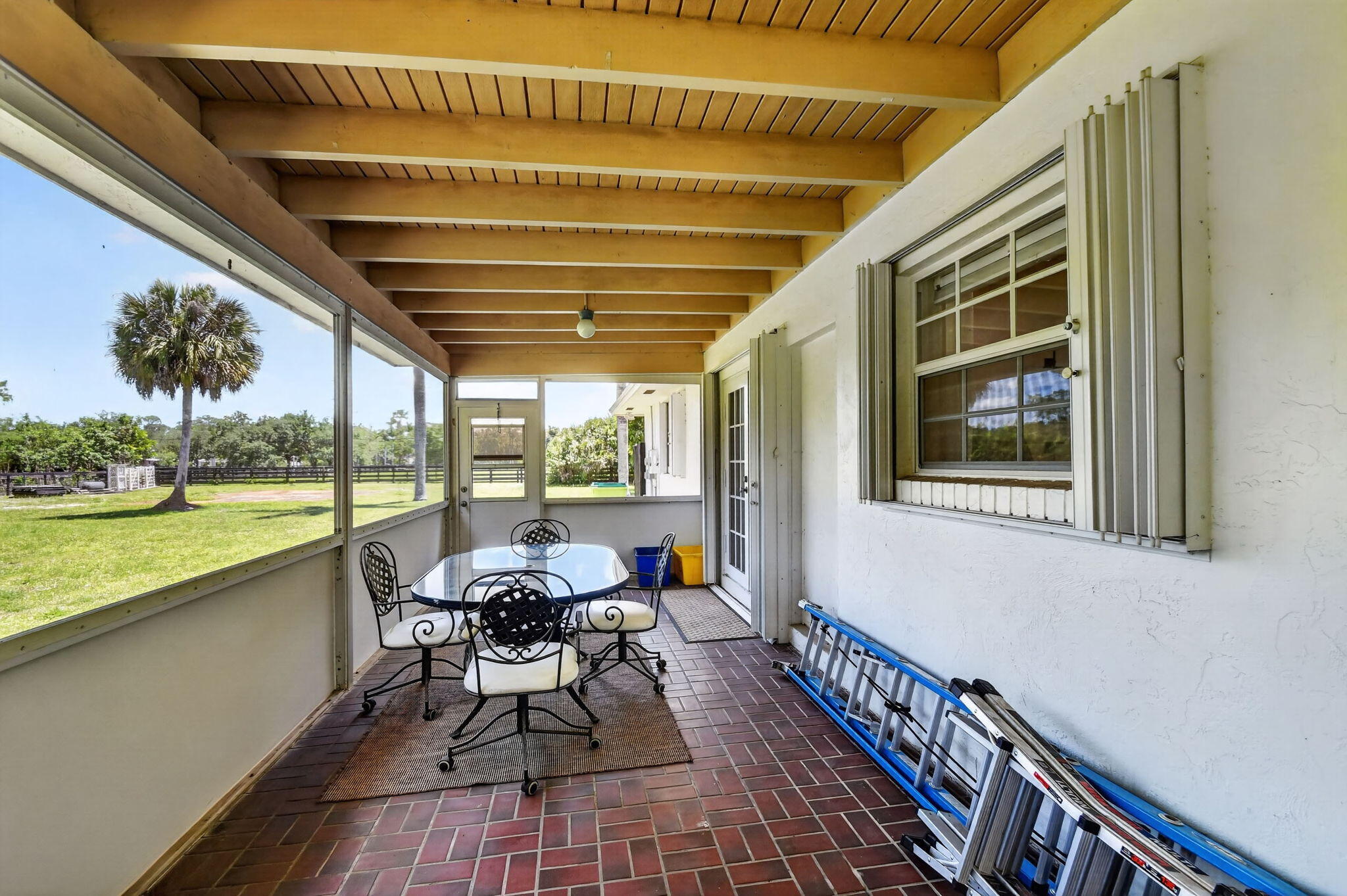 LOXAHATCHEE GROVES - Residential