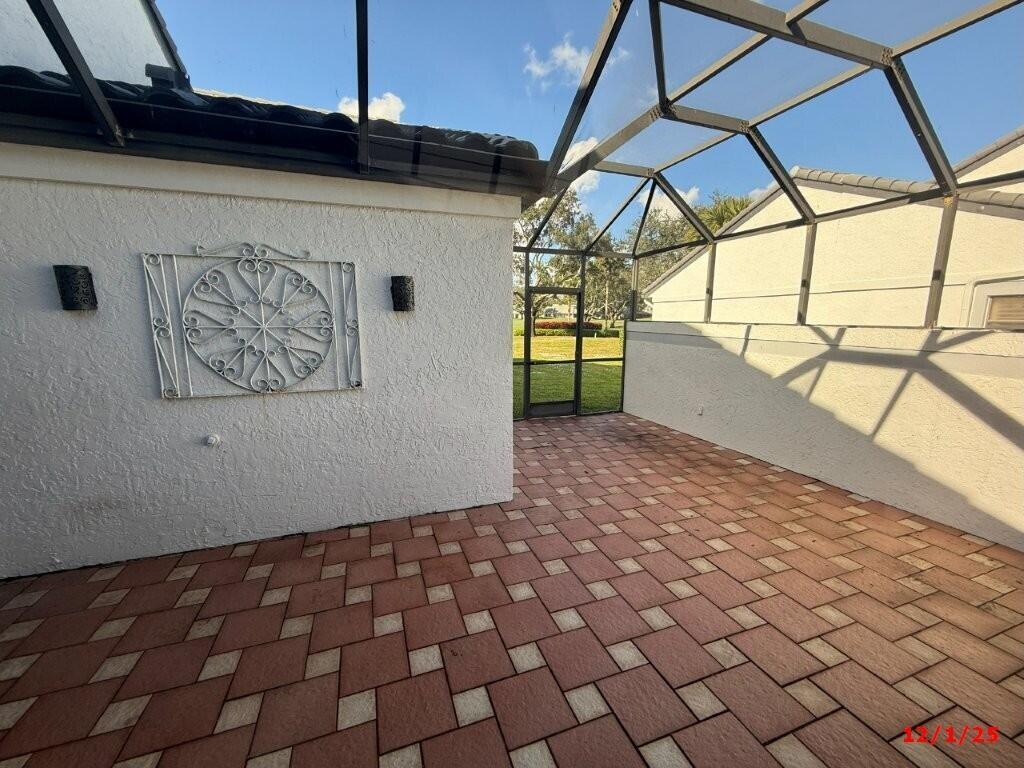 WINDSOR AT HUNTERS CONDO - Residential