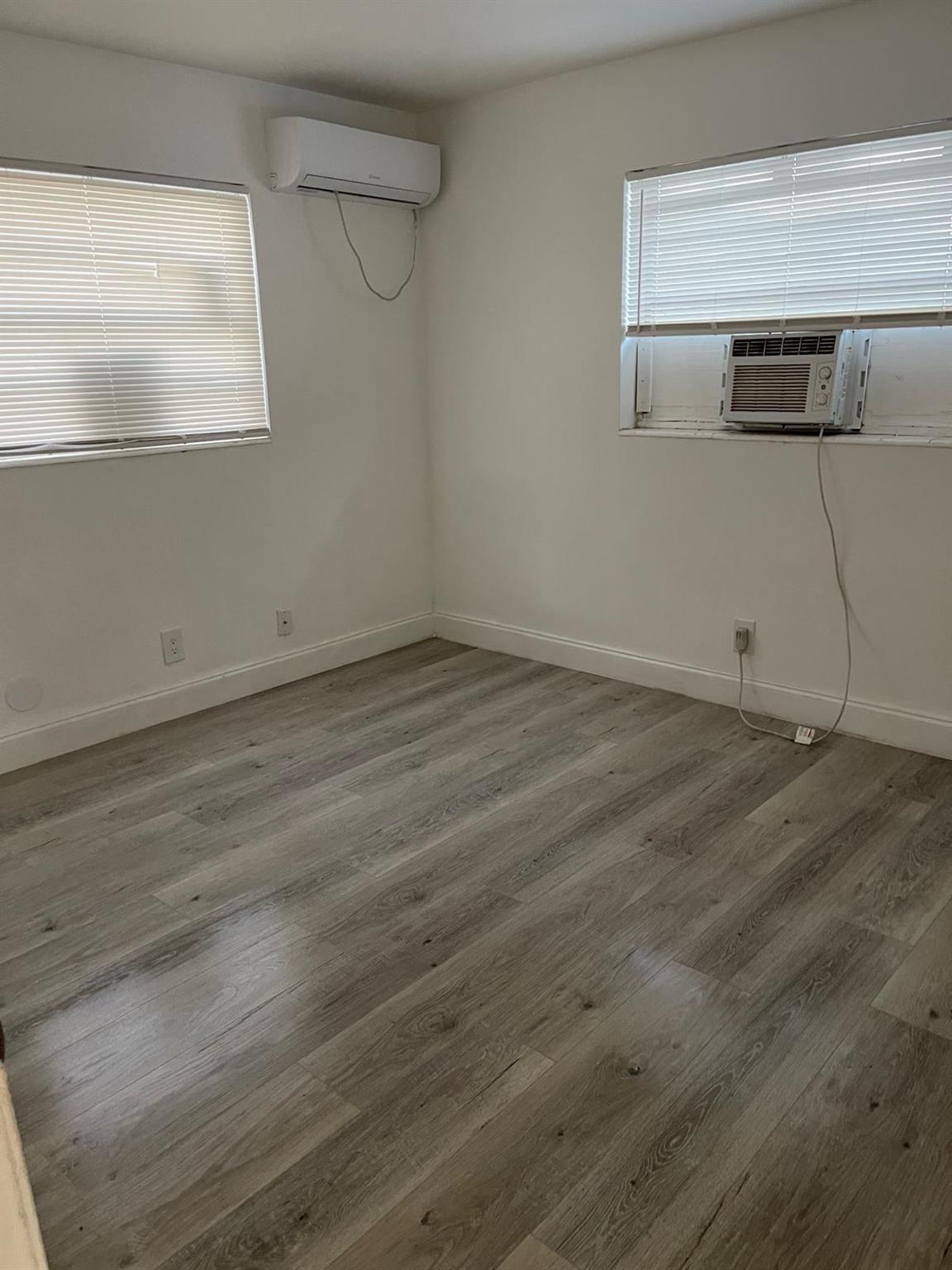 PLEASANT HEIGHTS - Residential Lease