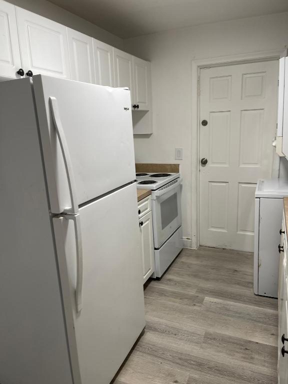 PLEASANT HEIGHTS - Residential Lease