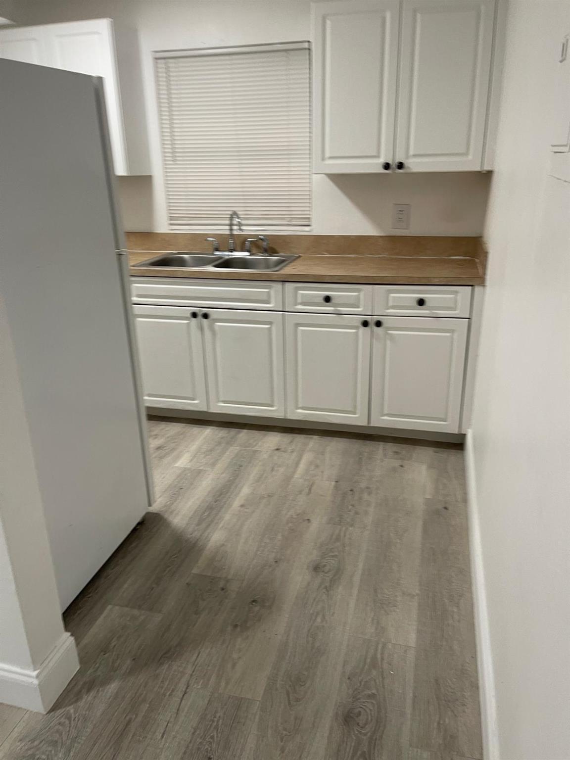 PLEASANT HEIGHTS - Residential Lease