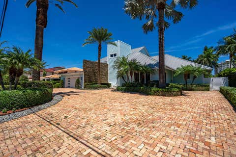 Tiny photo for 4130 NE 31st Avenue, Lighthouse Point, FL 33064 (MLS # B26028407)